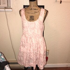 En Creme cream and pink cotton boutique dress. D101